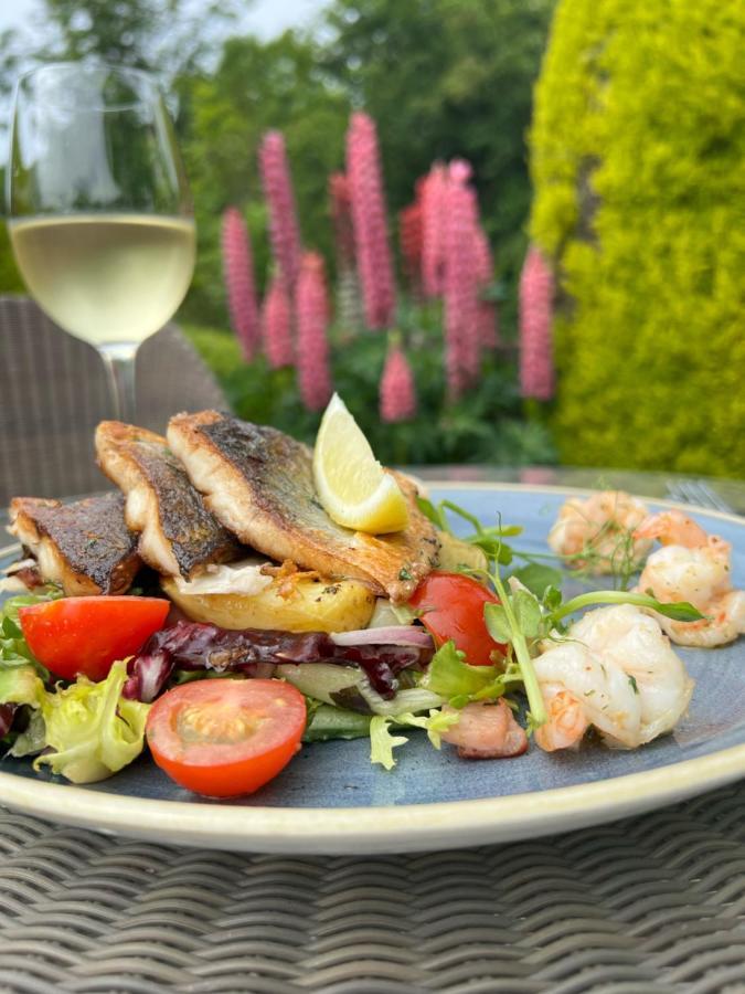 The Craven Heifer Inn Kelbrook 외부 사진